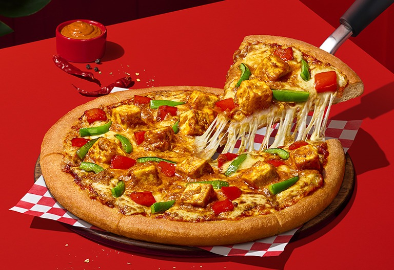 Margherita Cheese Onion Pizza