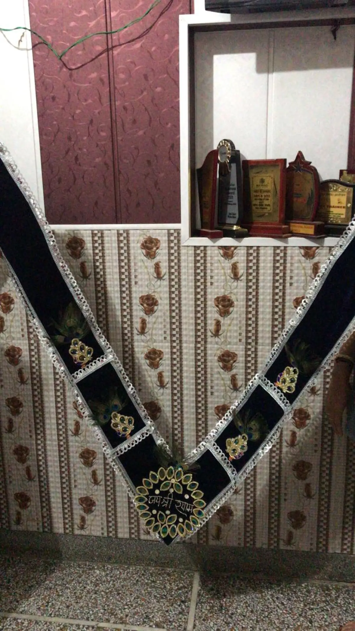 Baba shyam premium haar in reasonable prices