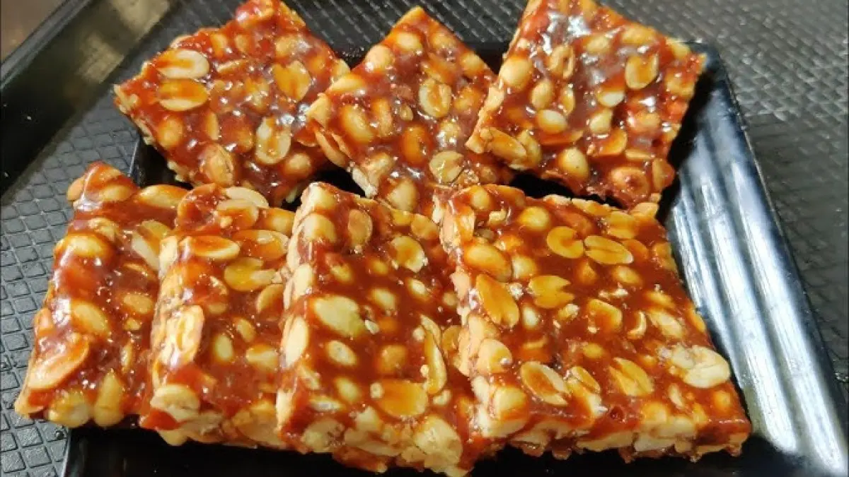 Peanuts chikki